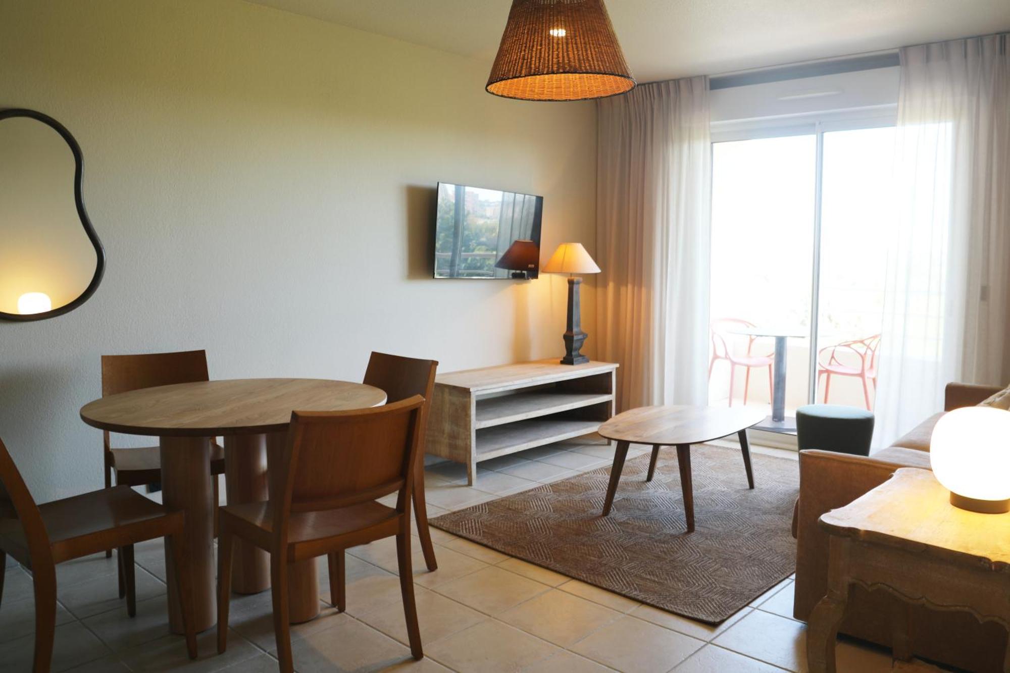 Hotel Golf Fontcaude Juvignac Ngoại thất bức ảnh
